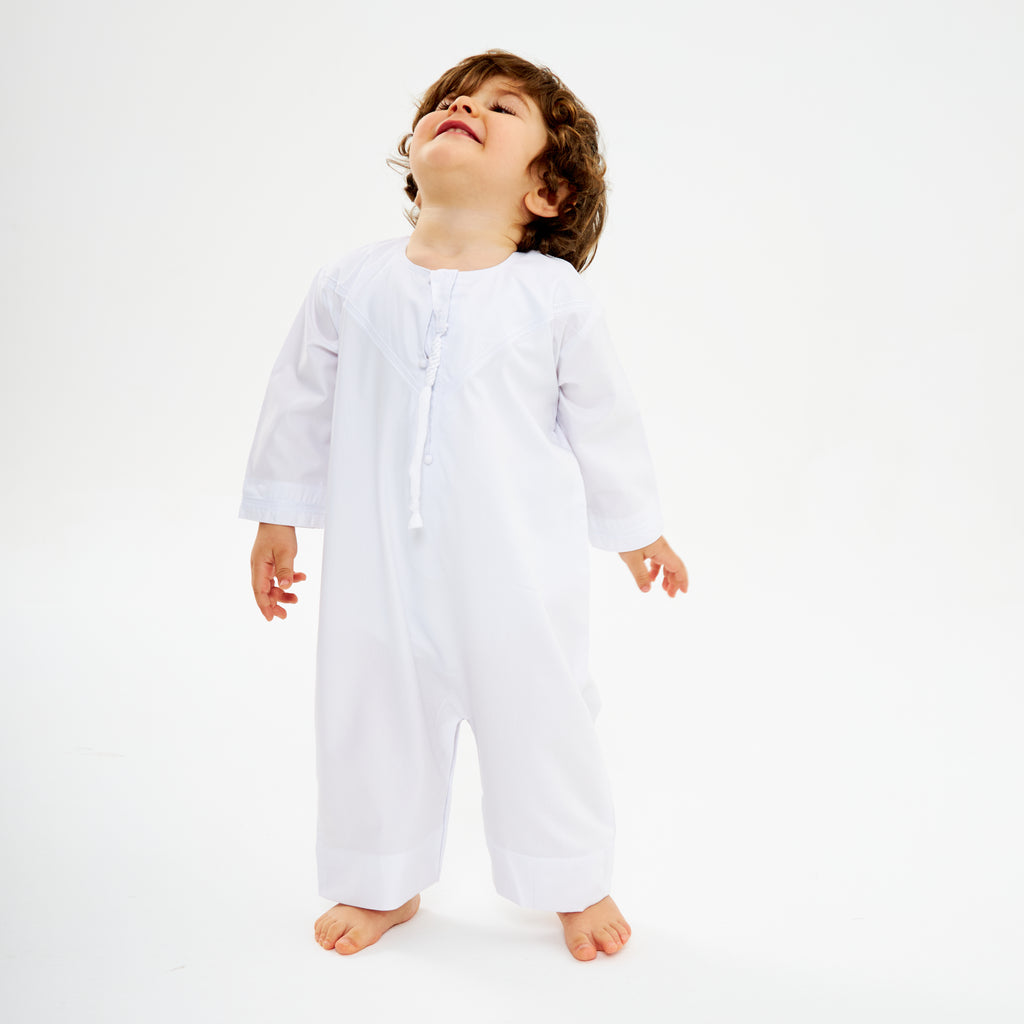 Timeless Elegance: The Art of Gifting Traditional Baby Clothes